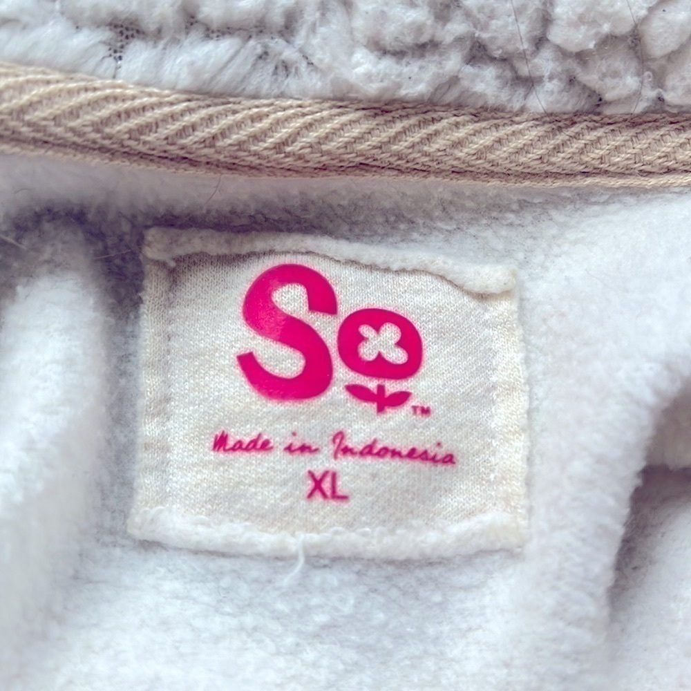 So cream button down hooded sweat shirt - Picture 6 of 9